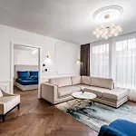 Heart Of Luxury With Amazing View Apartment