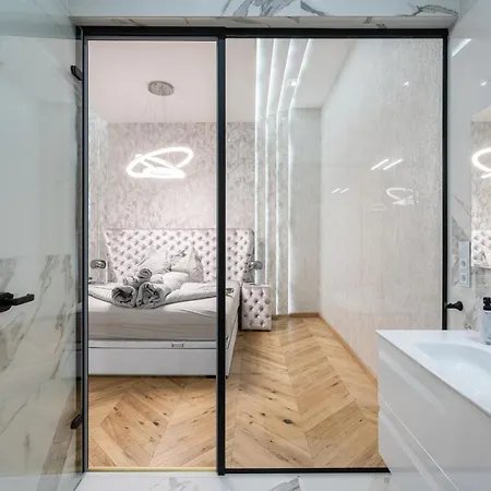 아파트 Heart Of Luxury With Amazing View