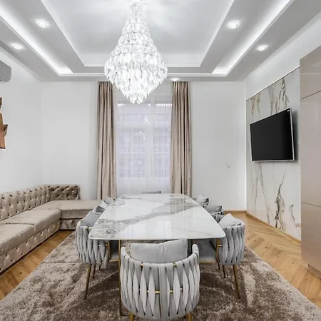 Heart Of Luxury With Amazing View Daire Budapeşte