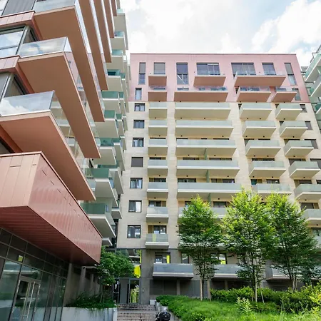 Heart Of Luxury With Amazing View Apartment