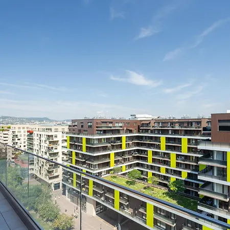 Heart Of Luxury With Amazing View Apartment *