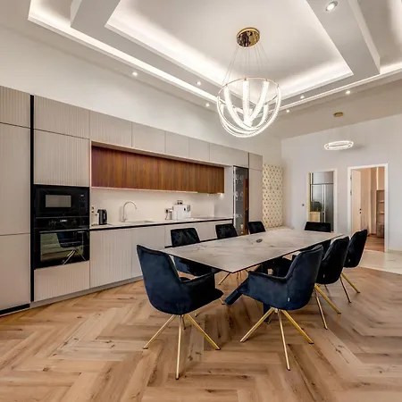 Heart Of Luxury With Amazing View * بودابست