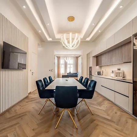 Heart Of Luxury With Amazing View شقة بودابست