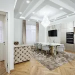 Heart Of Luxury With Amazing View