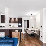 Heart Of Luxury With Amazing View Апартаменты