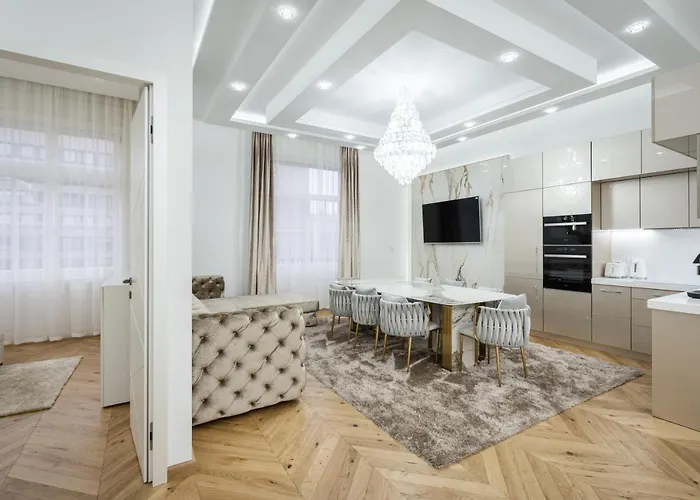 Heart Of Luxury With Amazing View