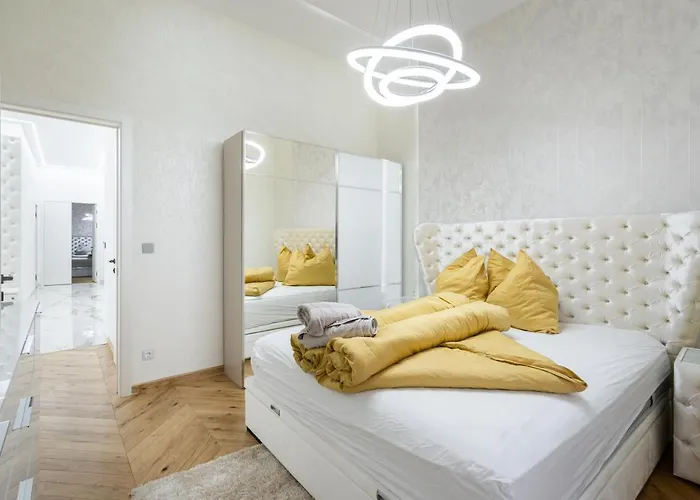 Heart Of Luxury With Amazing View Lejlighed